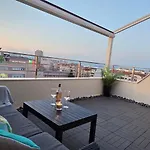 Sea Vibes With Great Terrace And Sea View Apartment *